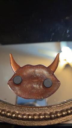 lips magnet